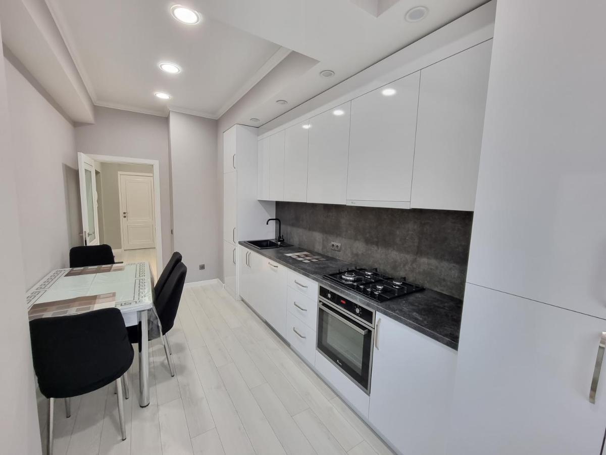 Grand Excelent New Ultra Central Apartments 基希讷乌 外观 照片